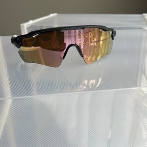 OAKLEY SUNGLASSES RADAR EV WHITE AND GREY ROSE GOLD PRIZM LENSES